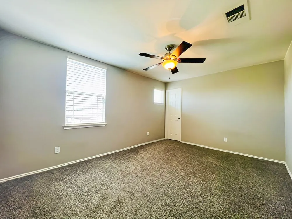 100 Magpie Goose Lane Leander, TX 78641