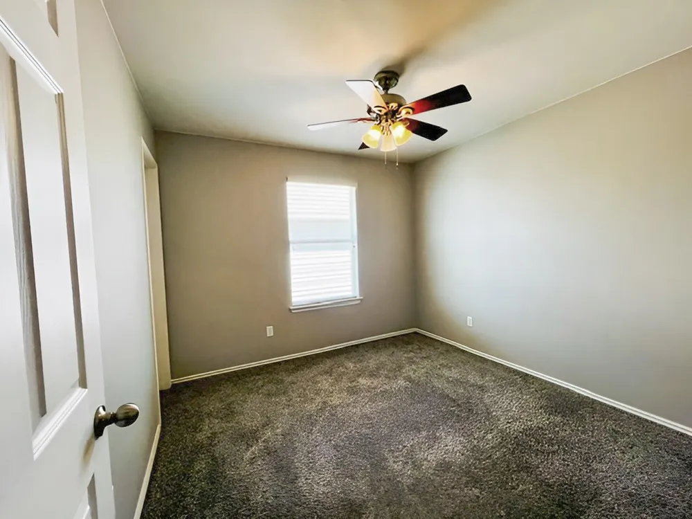 100 Magpie Goose Lane Leander, TX 78641