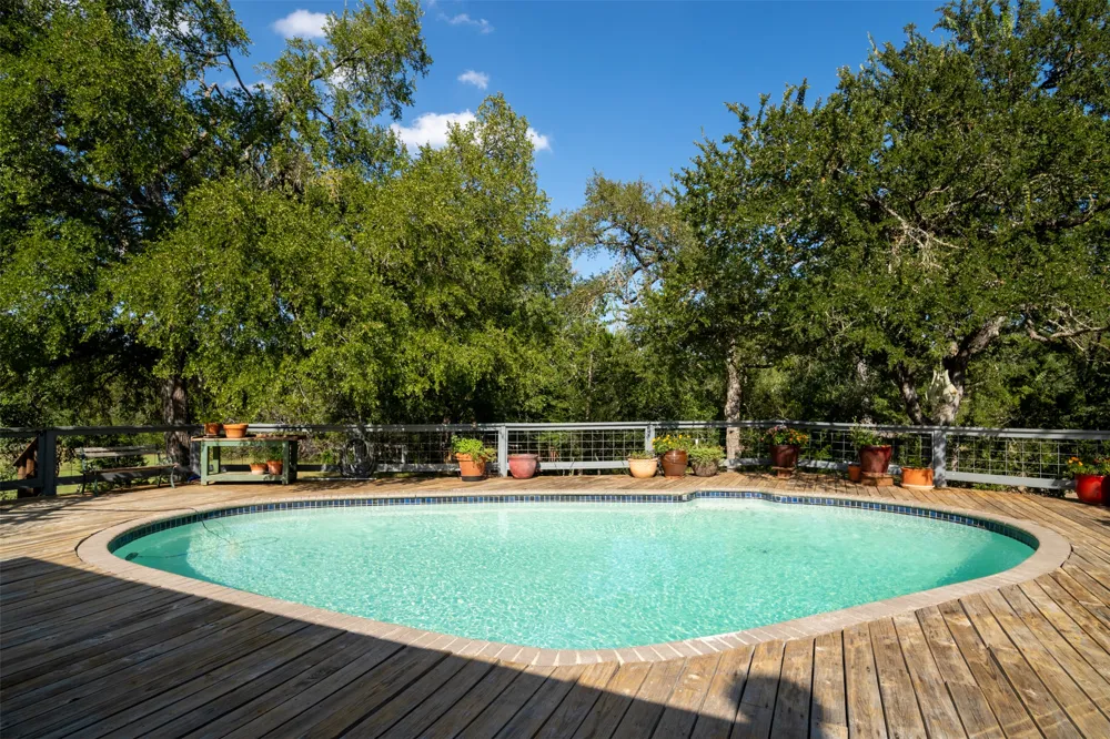 509 Roy Creek Lane Dripping Springs, TX 78620
