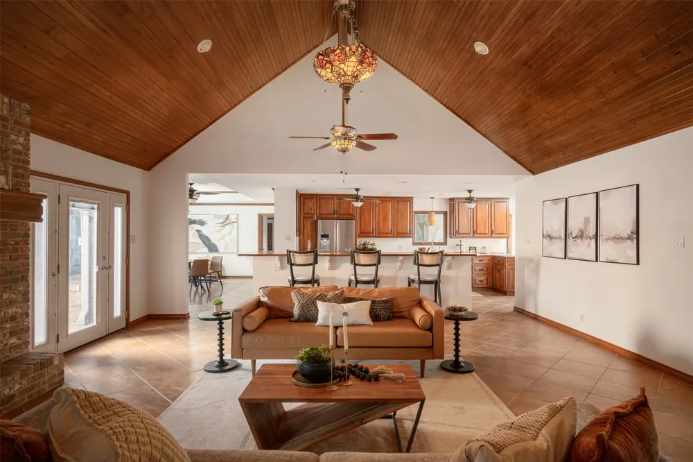 509 Roy Creek Lane Dripping Springs, TX 78620