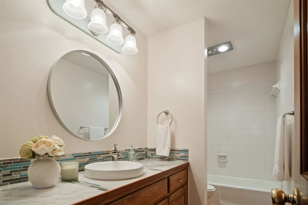 509 Roy Creek Lane Dripping Springs, TX 78620