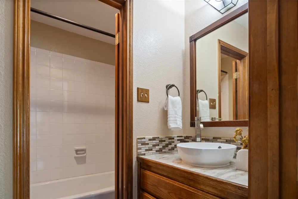 509 Roy Creek Lane Dripping Springs, TX 78620