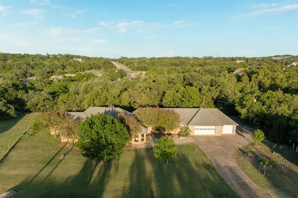 509 Roy Creek Lane Dripping Springs, TX 78620