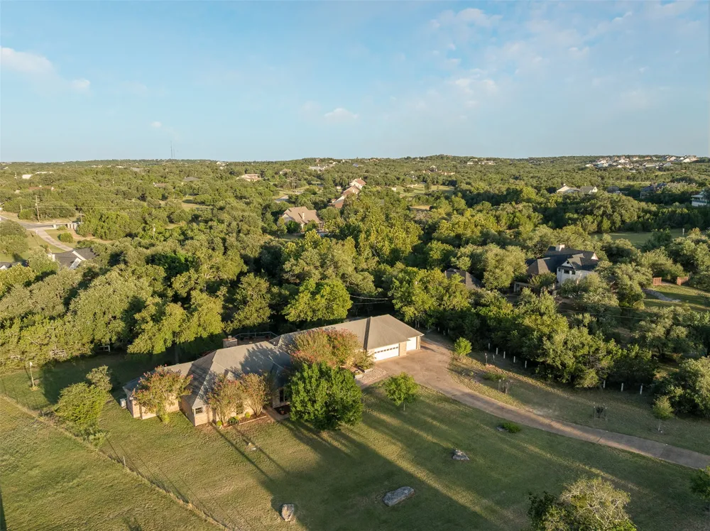 509 Roy Creek Lane Dripping Springs, TX 78620