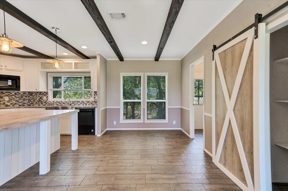 1500 Wattsville Road Luling, TX 78648