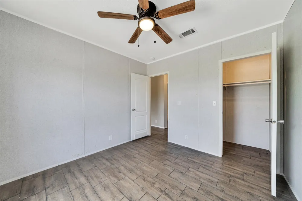 1500 Wattsville Road Luling, TX 78648