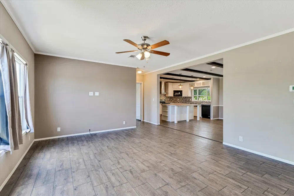 1500 Wattsville Road Luling, TX 78648
