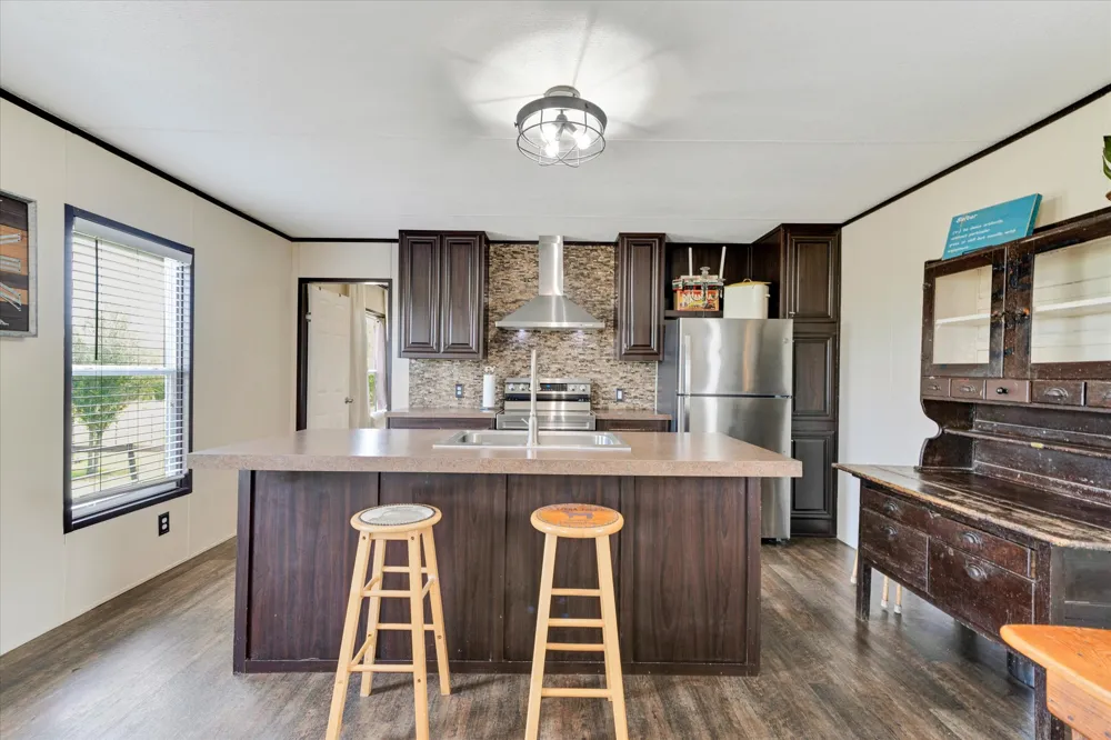 1500 Wattsville Road Luling, TX 78648