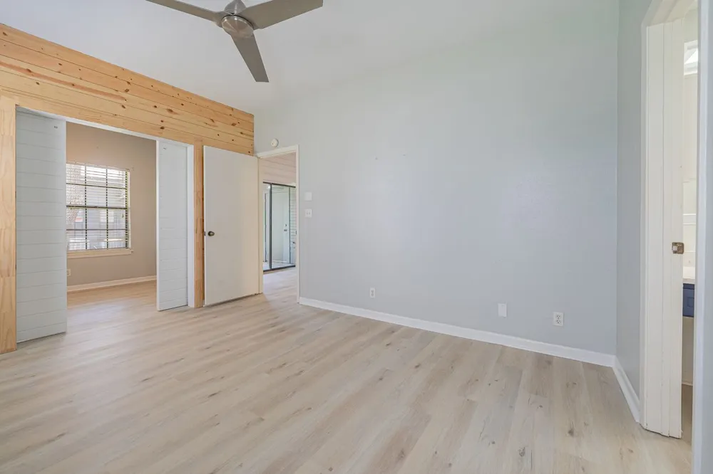 210 Oak Bay Street #402 Rockport, TX 78382
