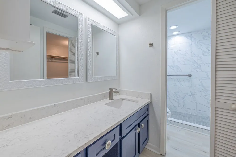 210 Oak Bay Street #402 Rockport, TX 78382