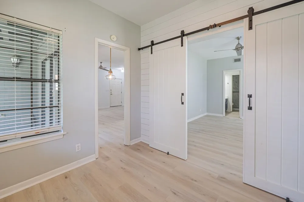 210 Oak Bay Street #402 Rockport, TX 78382