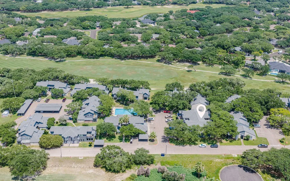 210 Oak Bay Street #402 Rockport, TX 78382