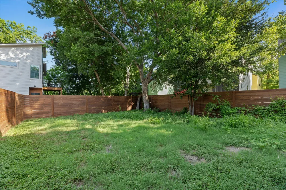 1114 Walton Lane #B Austin, TX 78721