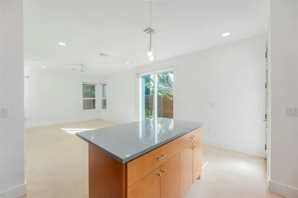 1114 Walton Lane #B Austin, TX 78721