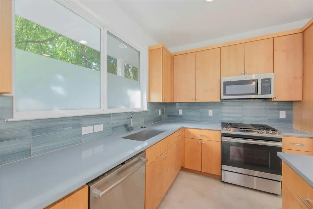 1114 Walton Lane #B Austin, TX 78721