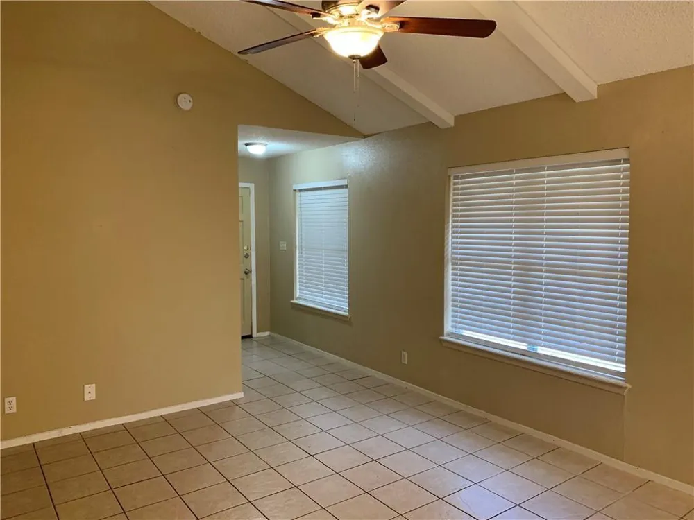7208 Creekside Drive #A Austin, TX 78752