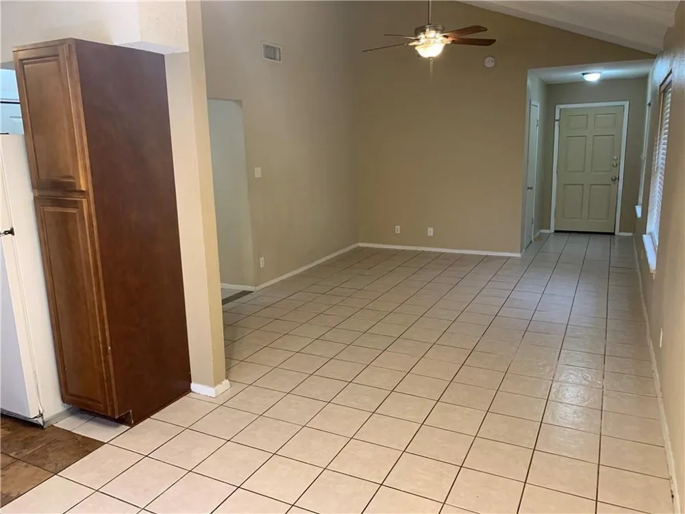 7208 Creekside Drive #A Austin, TX 78752
