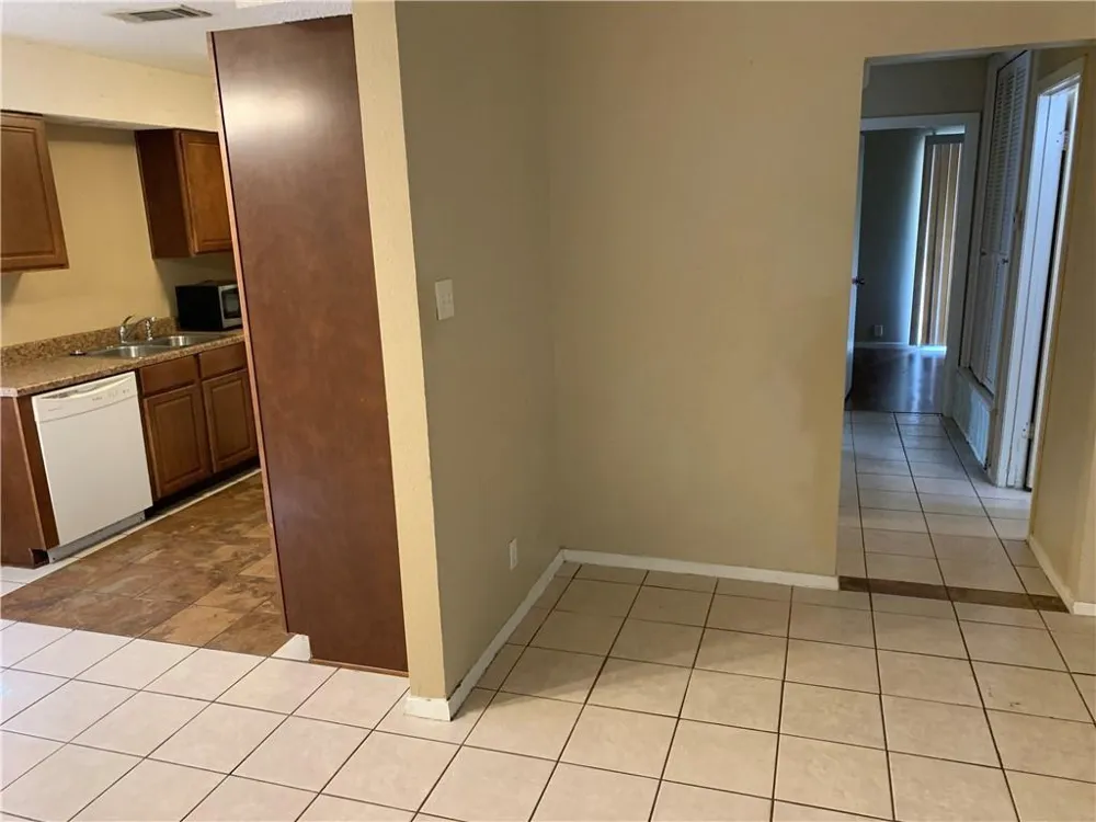 7208 Creekside Drive #A Austin, TX 78752
