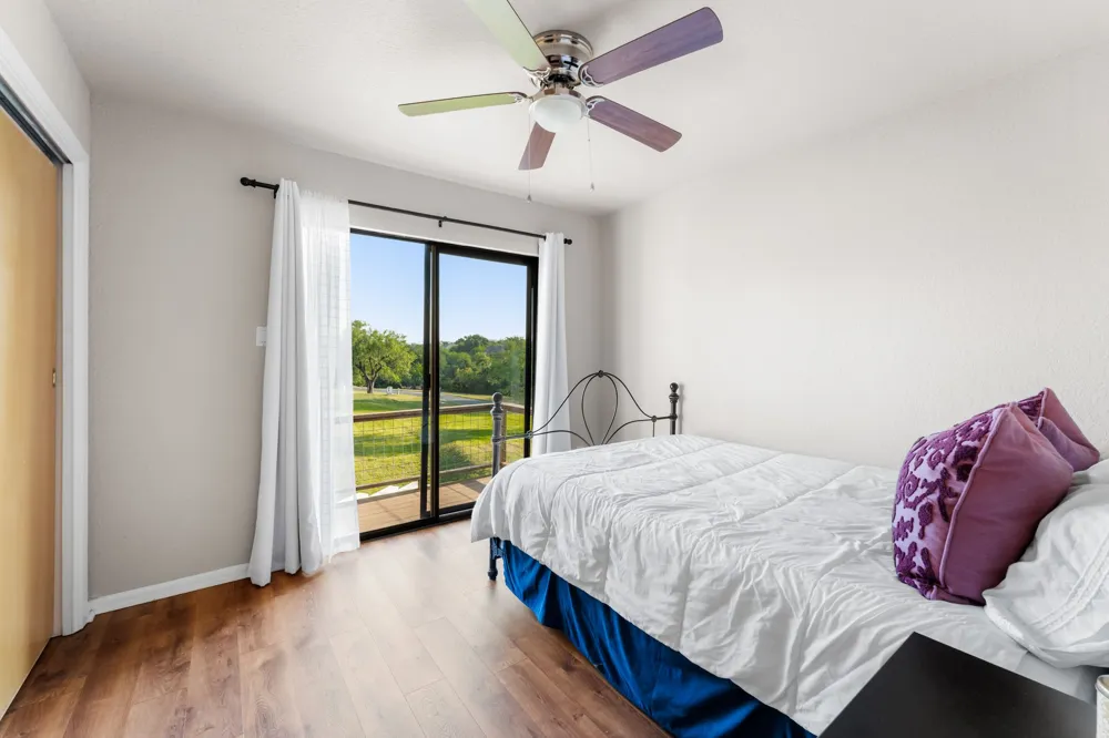 1501 Ridge Harbor Drive Spicewood, TX 78669