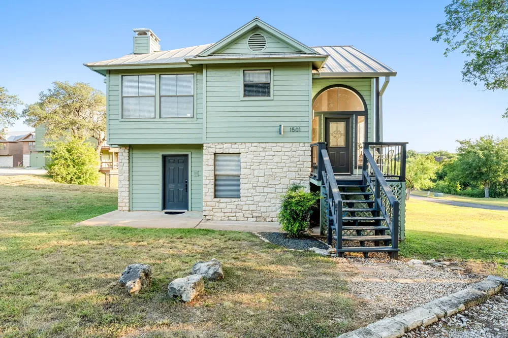 1501 Ridge Harbor Drive Spicewood, TX 78669
