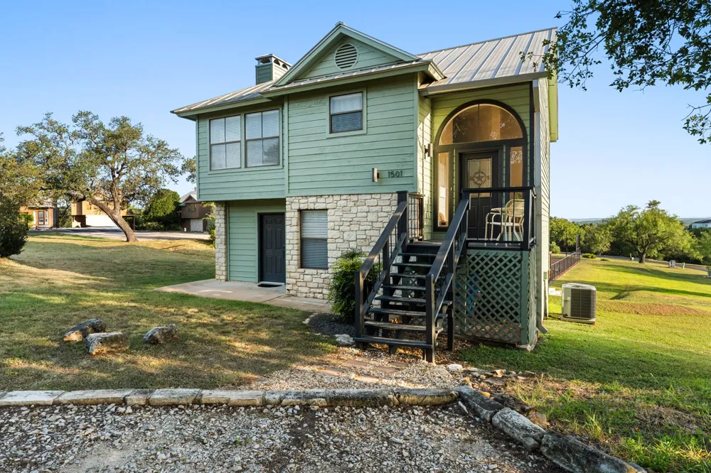 1501 Ridge Harbor Drive Spicewood, TX 78669