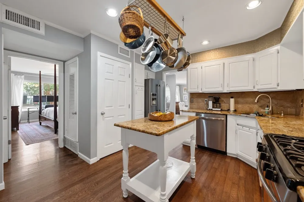 2609 Friar Tuck Lane Austin, TX 78704