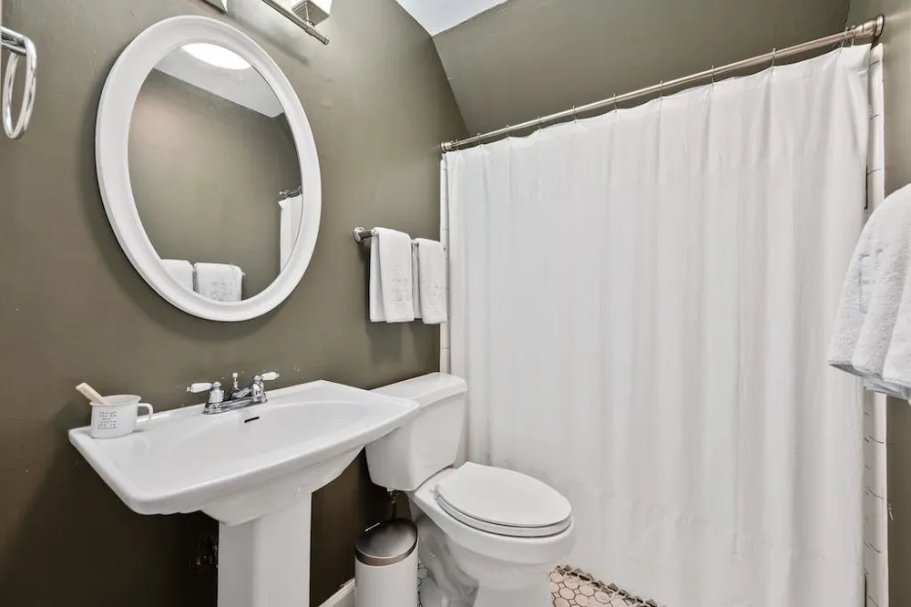 2609 Friar Tuck Lane Austin, TX 78704
