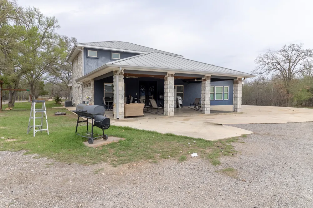 319 Lonesome Dove Drive Cedar Creek, TX 78612