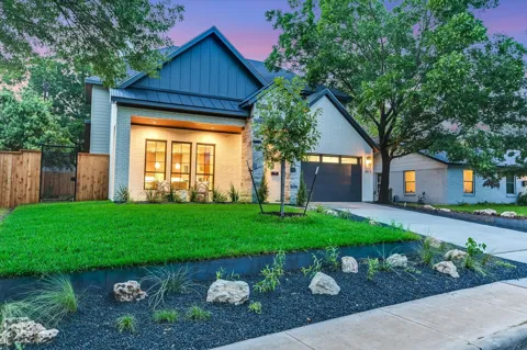 8512 Rockwood Lane