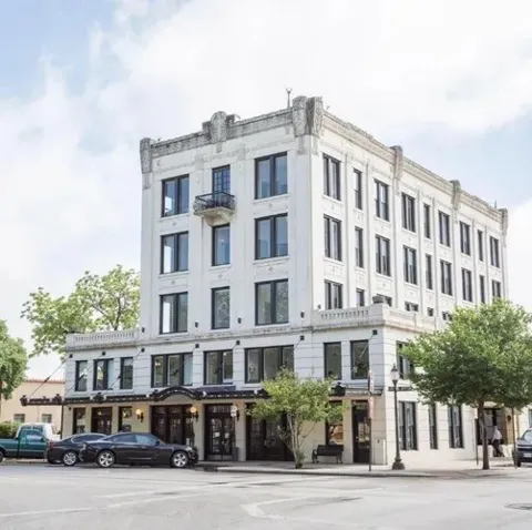217 S River Street #200