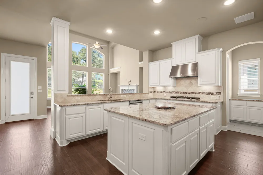 3713 Venezia View Leander, TX 78641