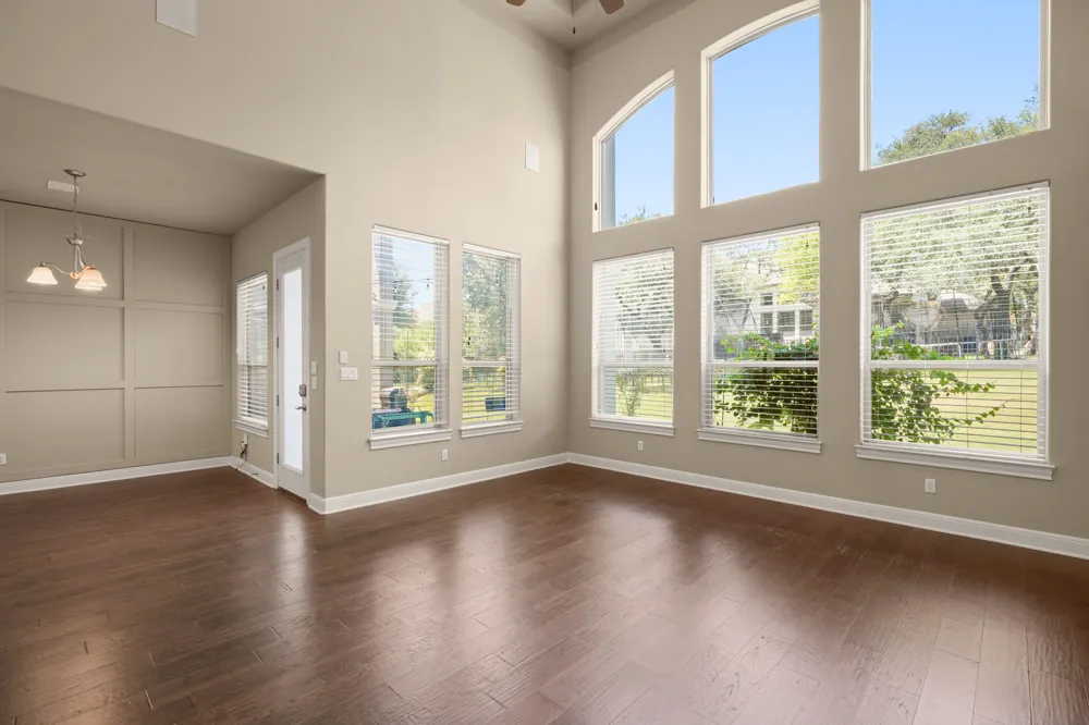 3713 Venezia View Leander, TX 78641