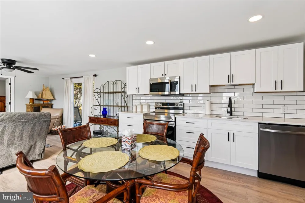 10 CARRIAGE LANE Rehoboth Beach, DE 19971