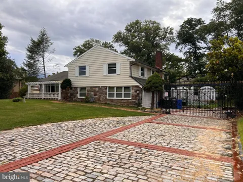 1868 PINE ROAD