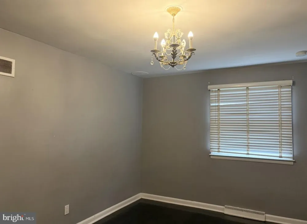 1868 PINE ROAD Huntingdon Valley, PA 19006