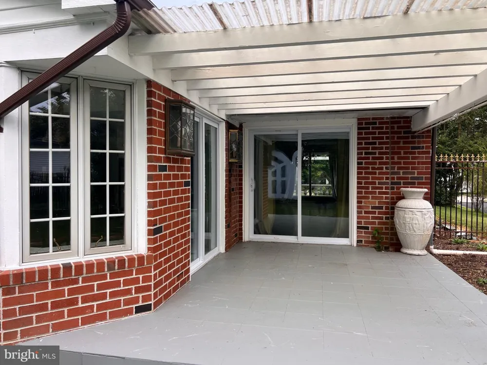 1868 PINE ROAD Huntingdon Valley, PA 19006