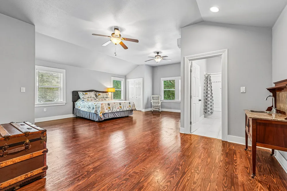 601 Garwood Street Smithville, TX 78957