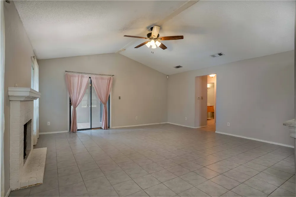 1202 Thorpe Lane #315 San Marcos, TX 78666