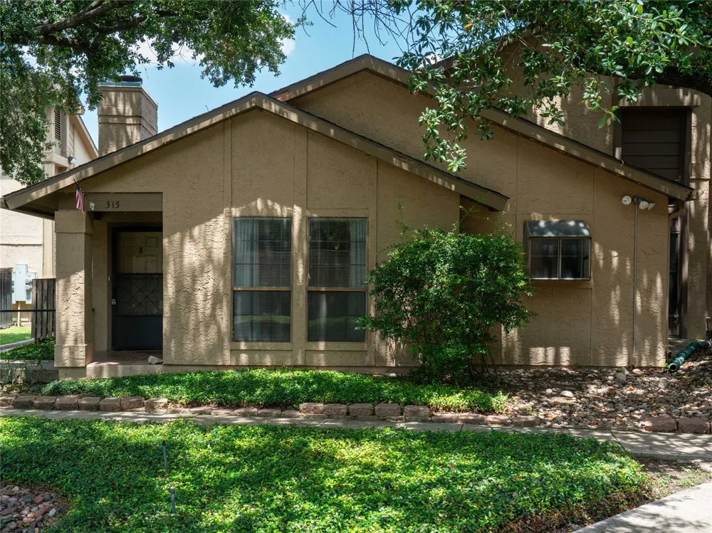 1202 Thorpe Lane #315 San Marcos, TX 78666