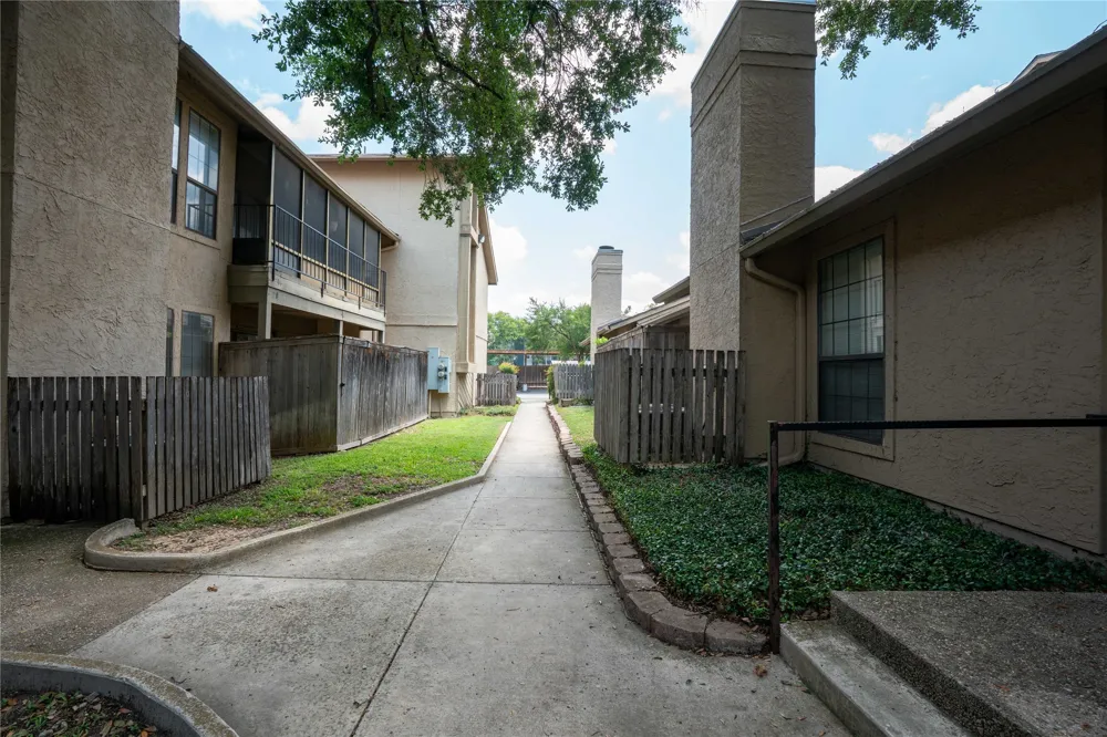 1202 Thorpe Lane #315 San Marcos, TX 78666