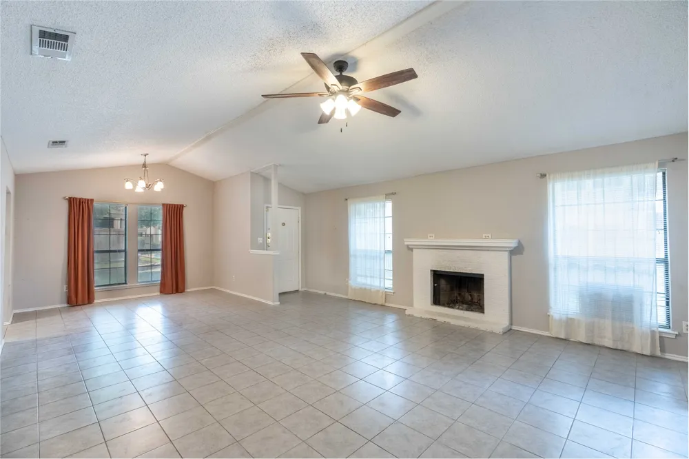 1202 Thorpe Lane #315 San Marcos, TX 78666