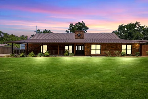 154 Shoreline Drive