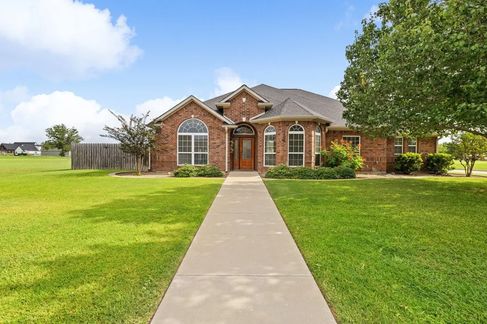100 Davis Court Thorndale, TX 76577