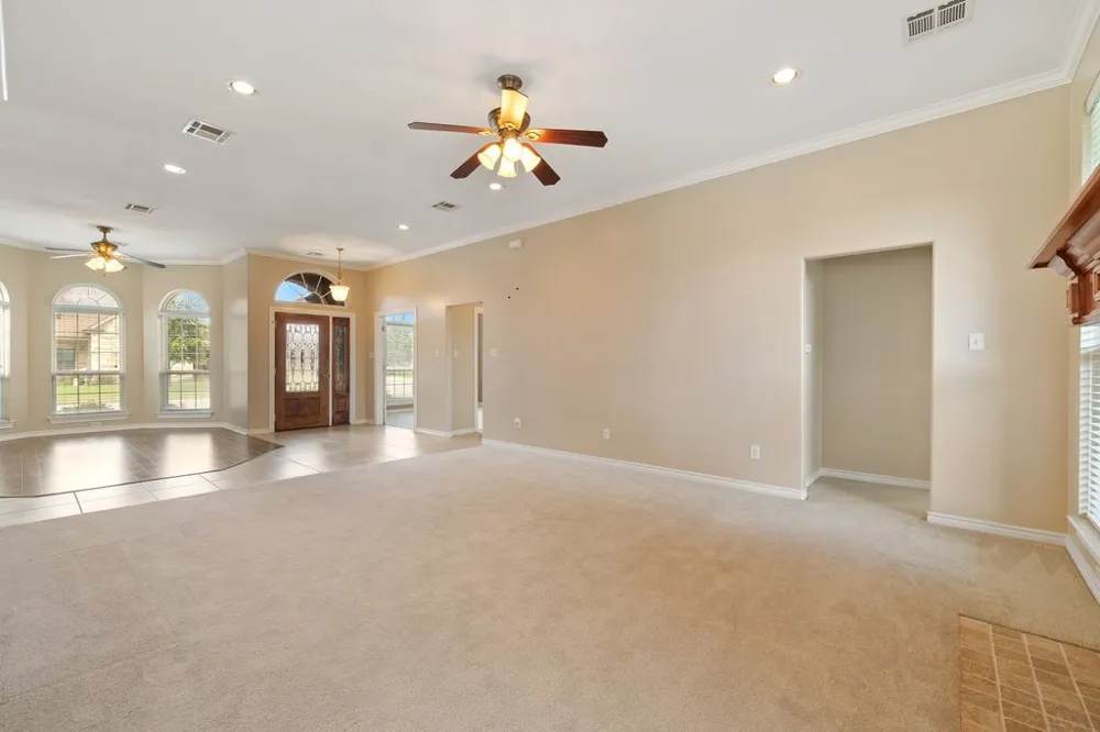 100 Davis Court Thorndale, TX 76577