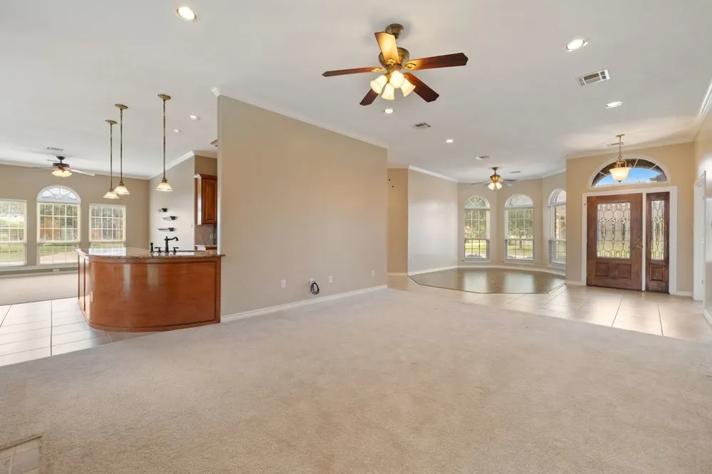100 Davis Court Thorndale, TX 76577