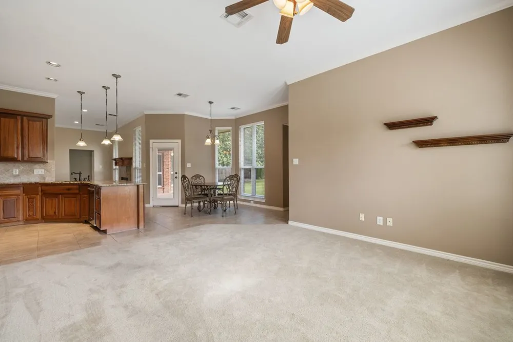 100 Davis Court Thorndale, TX 76577