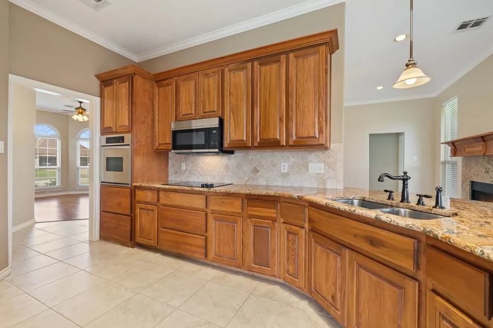 100 Davis Court Thorndale, TX 76577