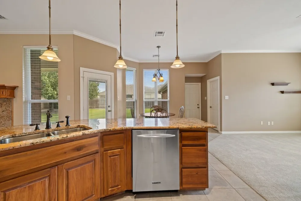 100 Davis Court Thorndale, TX 76577