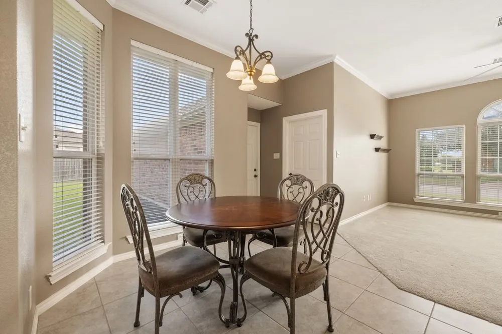 100 Davis Court Thorndale, TX 76577