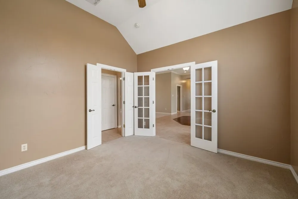 100 Davis Court Thorndale, TX 76577